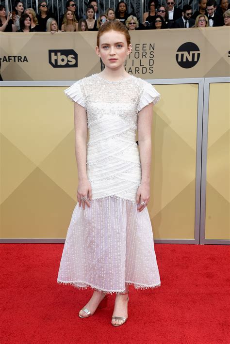 sadie sink chanel dress